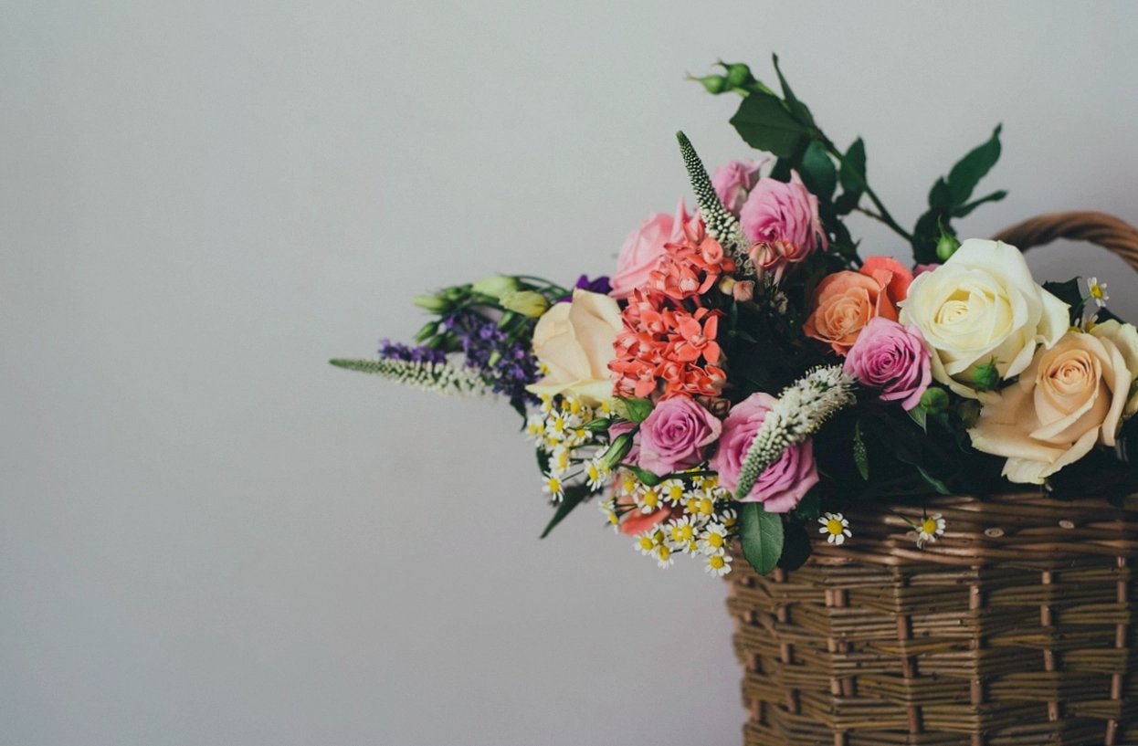 Weekly subscription bunch in kraft wrap